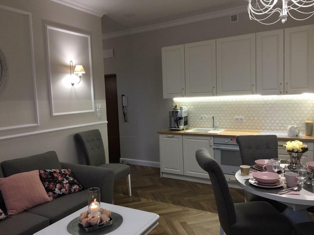 Family & Business Sauna Apartments Sienkiewicza No1 Centrum Plac Lliteratow- Piekny Apartament - 1 Bedroom With Private Sauna, Bath With Hydromassage, Parking Кельце Экстерьер фото