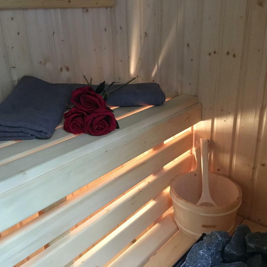 Family & Business Sauna Apartments Sienkiewicza No1 Centrum Plac Lliteratow- Piekny Apartament - 1 Bedroom With Private Sauna, Bath With Hydromassage, Parking Кельце Экстерьер фото